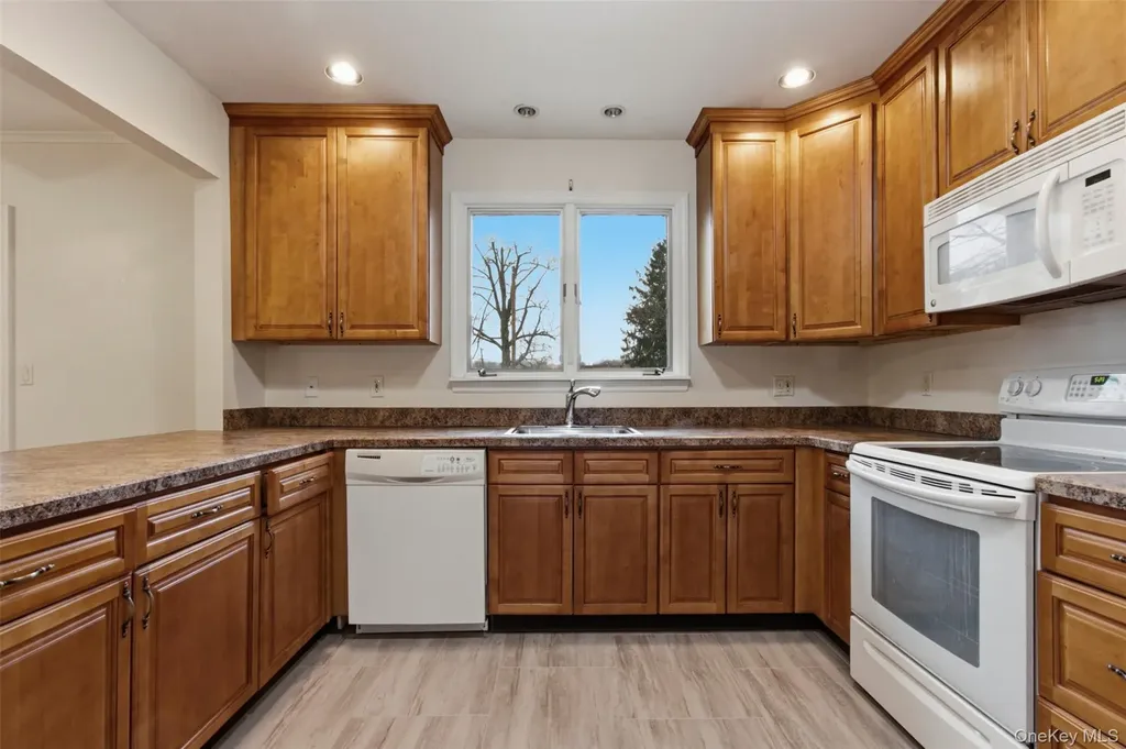 1751 Route 6 Carmel NY 10512