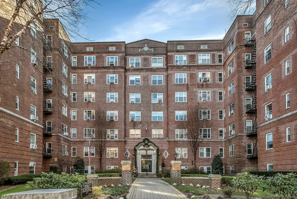 113-14 72nd Road Forest Hills NY 11375