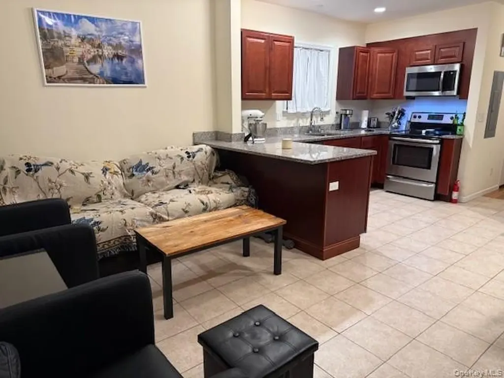 120 E 6th Road Broad Channel NY 11693