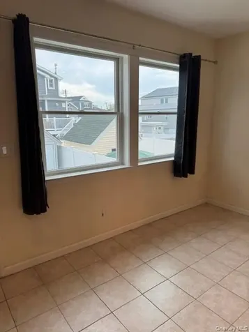 120 E 6th Road Broad Channel NY 11693