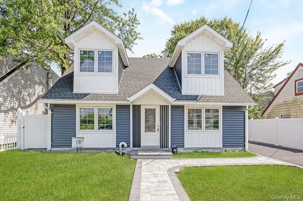 335 Peninsula Boulevard Cedarhurst NY 11516