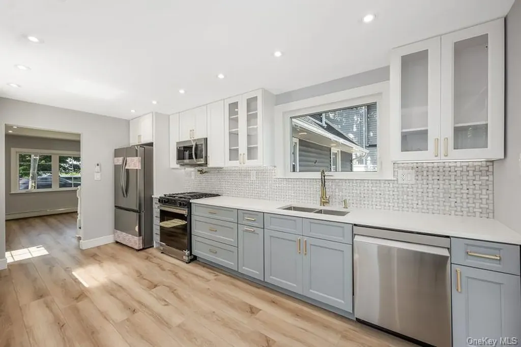 335 Peninsula Boulevard Cedarhurst NY 11516