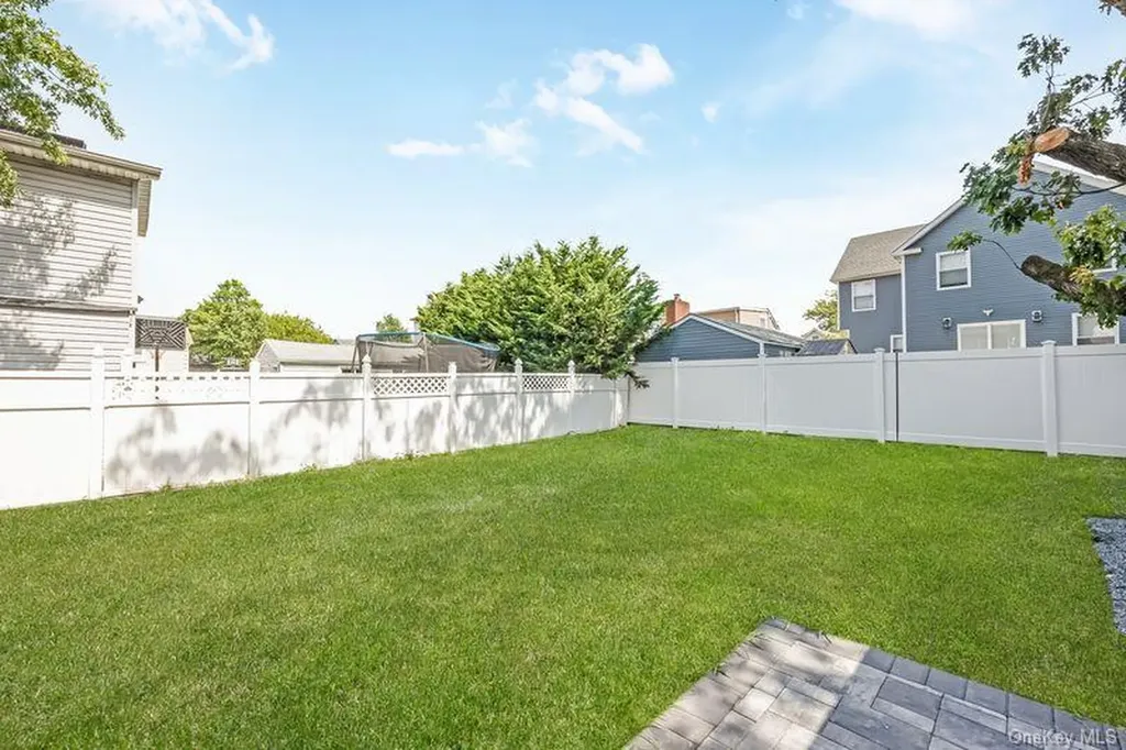 335 Peninsula Boulevard Cedarhurst NY 11516