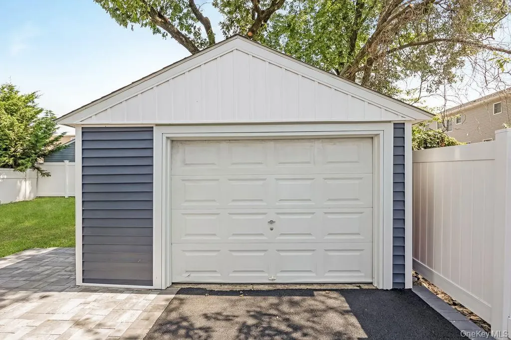 335 Peninsula Boulevard Cedarhurst NY 11516