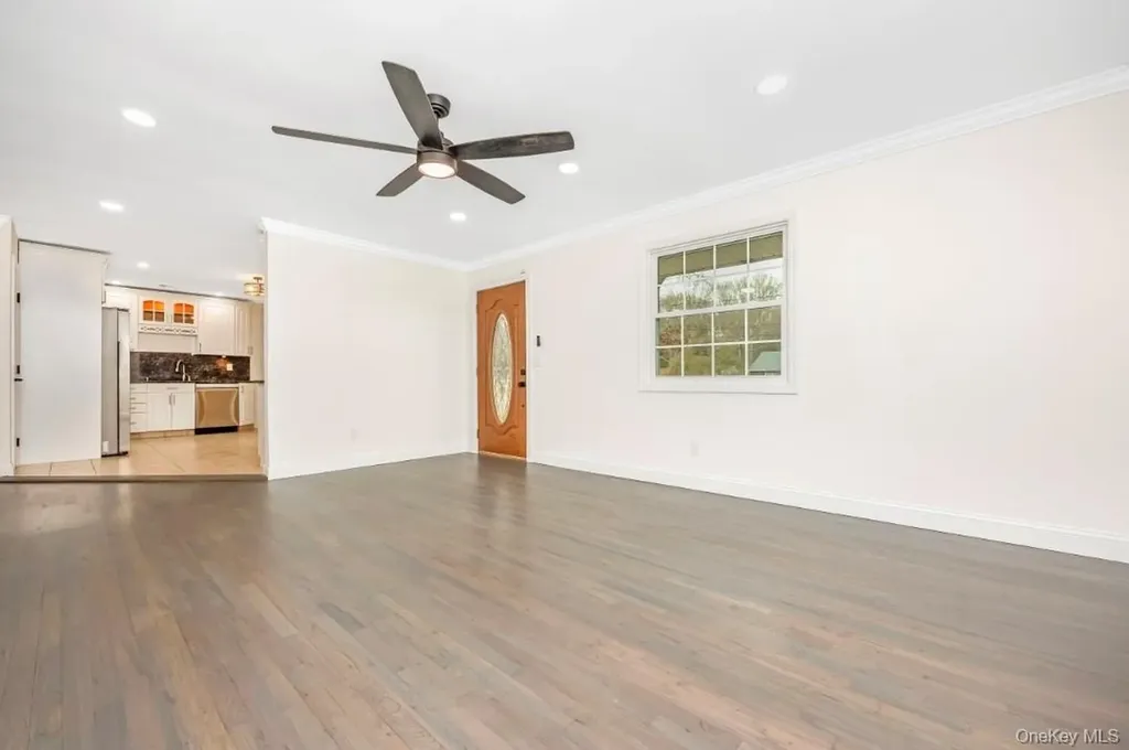 59 Nelson Road Selden NY 11784