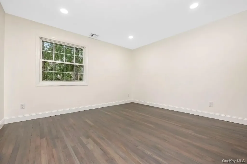 59 Nelson Road Selden NY 11784