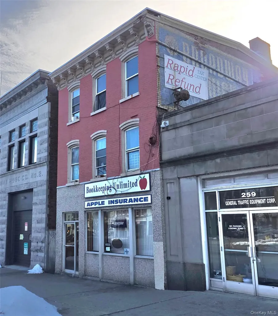 257 Broadway Newburgh NY 12550