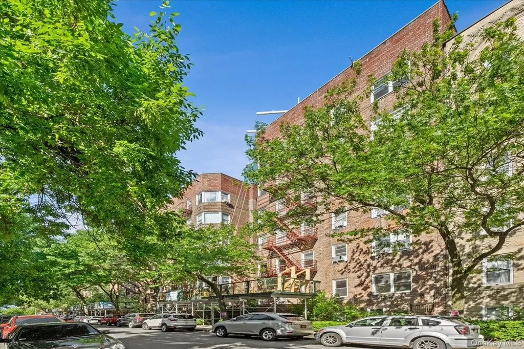 3810 Greystone Avenue Bronx NY 10463