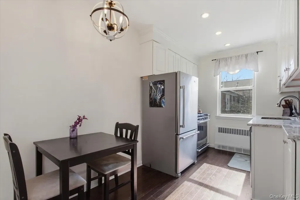 15 Bryant Crescent White Plains NY 10605