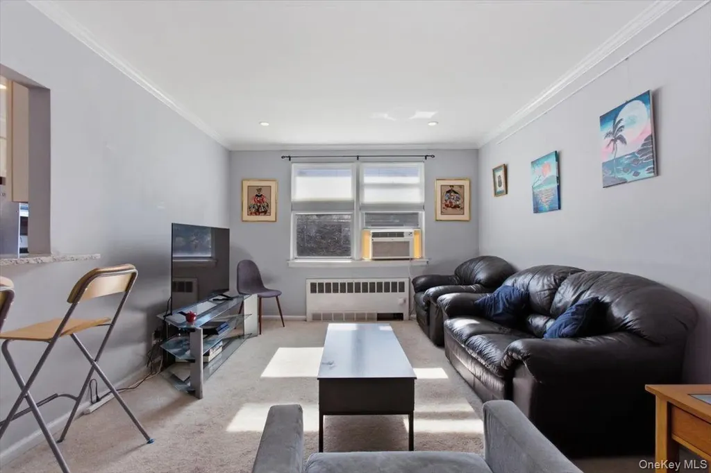 15 Bryant Crescent White Plains NY 10605