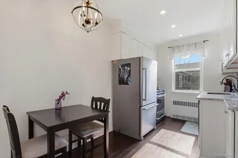 15 Bryant Crescent White Plains NY 10605
