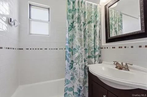 15 Bryant Crescent White Plains NY 10605