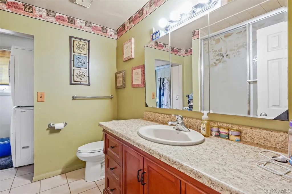 82 Division Avenue Spring Valley NY 10977