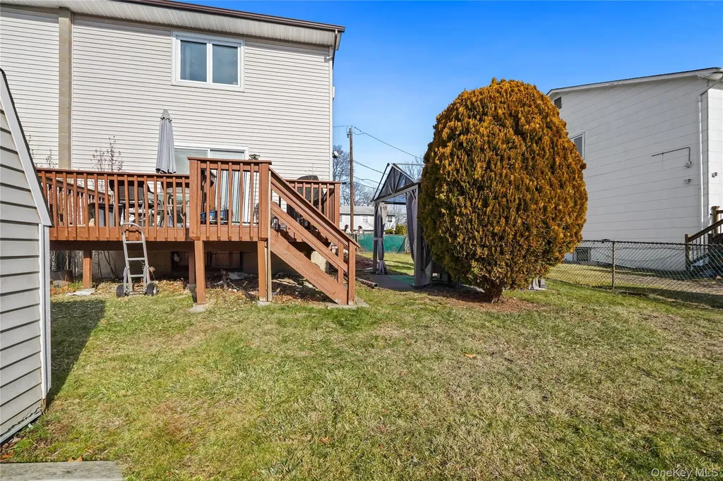82 Division Avenue Spring Valley NY 10977