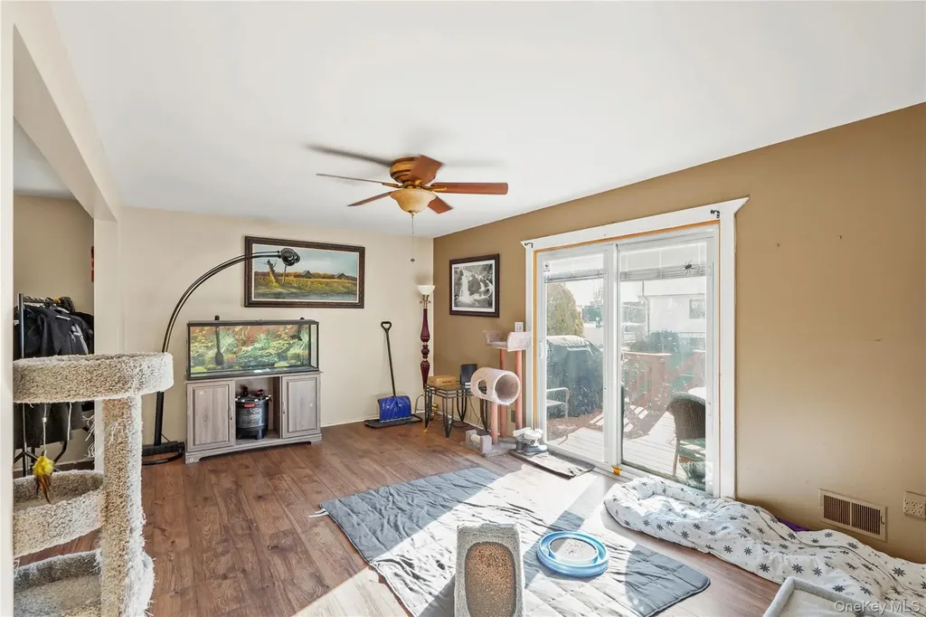 82 Division Avenue Spring Valley NY 10977