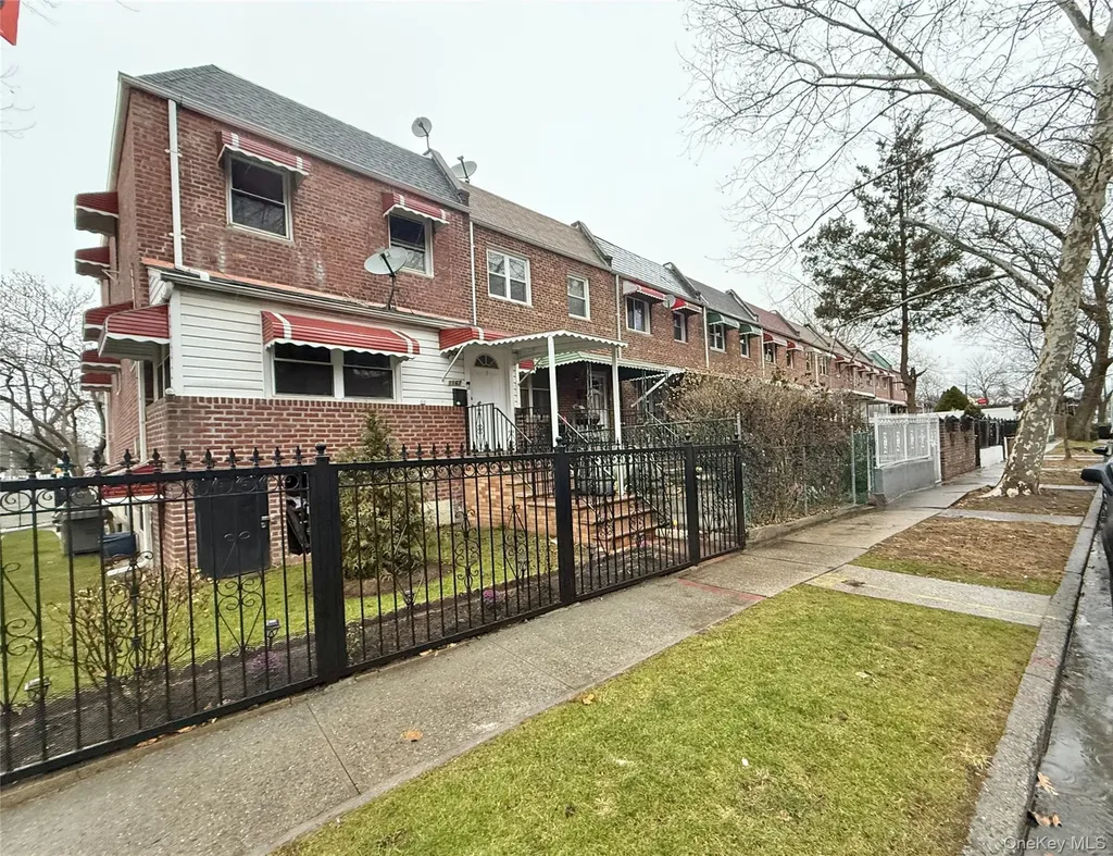 1159 Grenada Place Bronx NY 10466