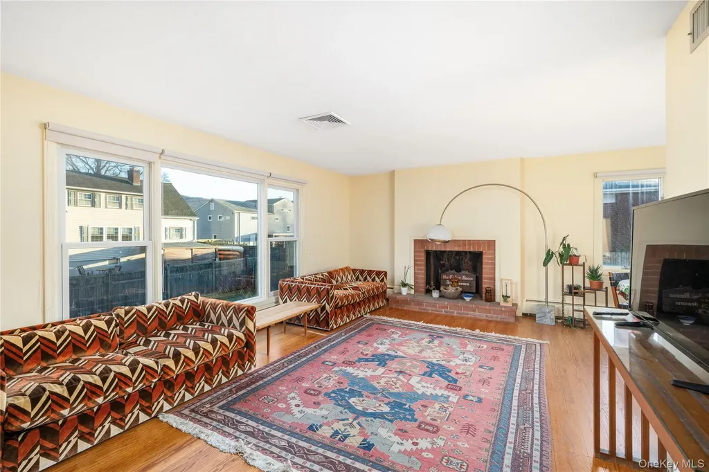 103 W Willow Street Beacon NY 12508