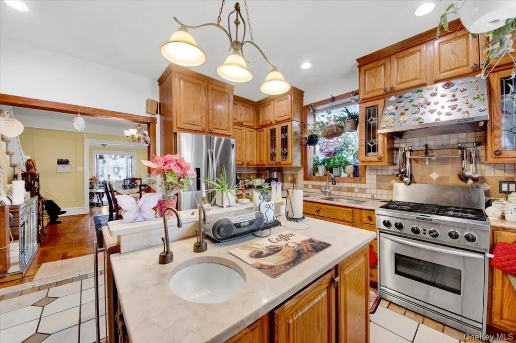 1038 Pierce Avenue Bronx NY 10461