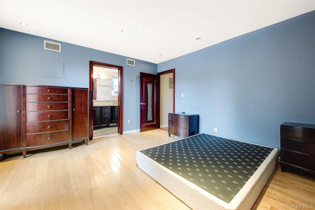 58-10 83rd Place Middle Village NY 11379