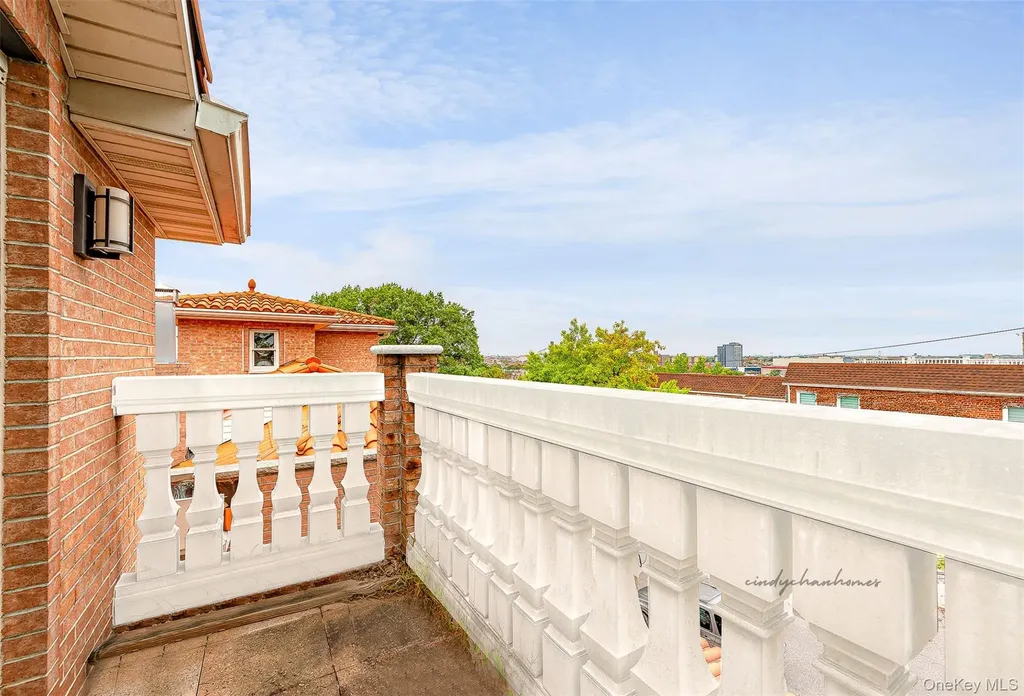 58-10 83rd Place Middle Village NY 11379