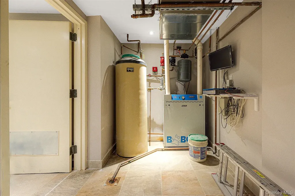 58-10 83rd Place Middle Village NY 11379