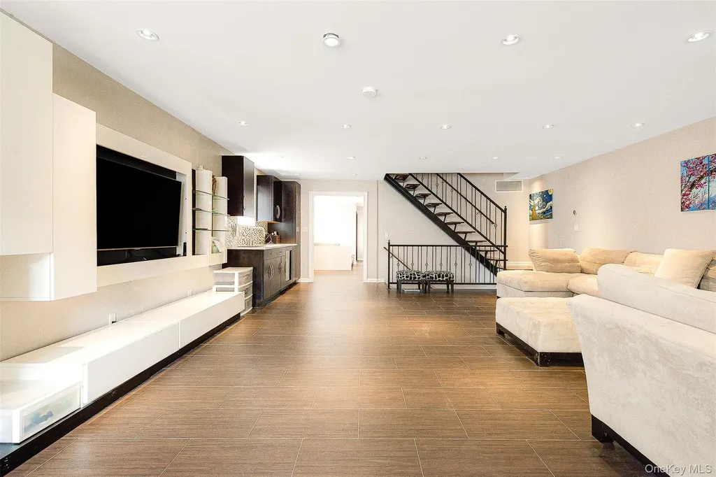 58-10 83rd Place Middle Village NY 11379