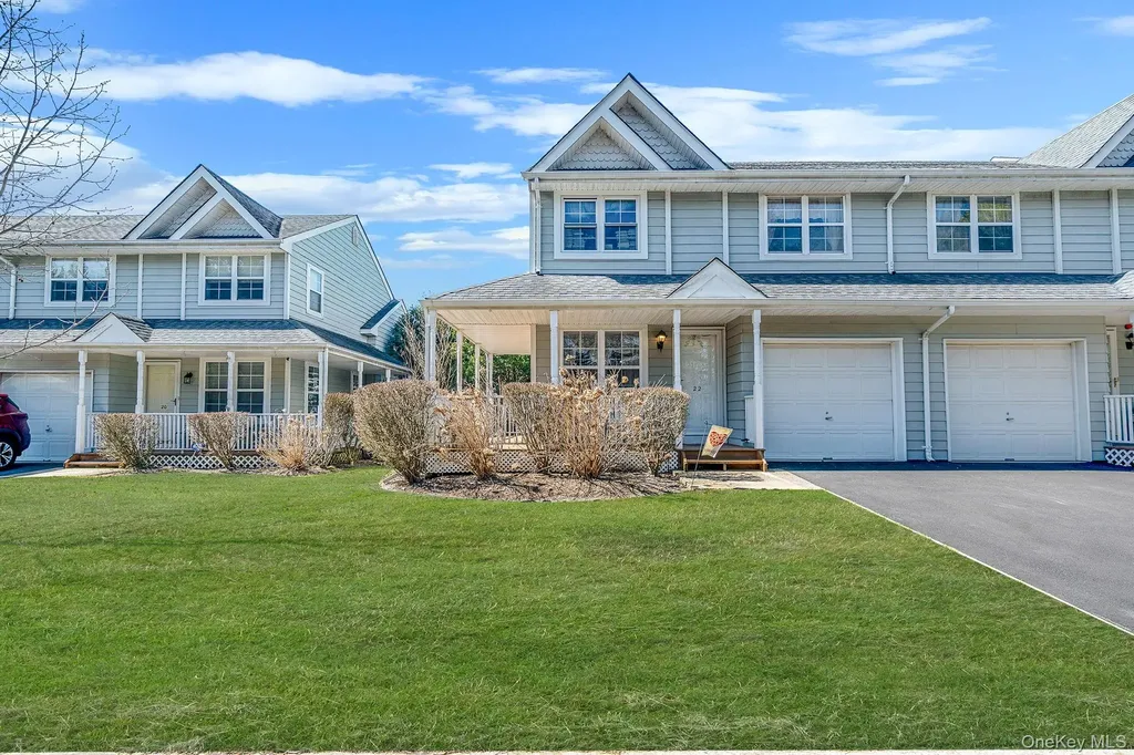 22 Fairlawn Drive Central Islip NY 11722