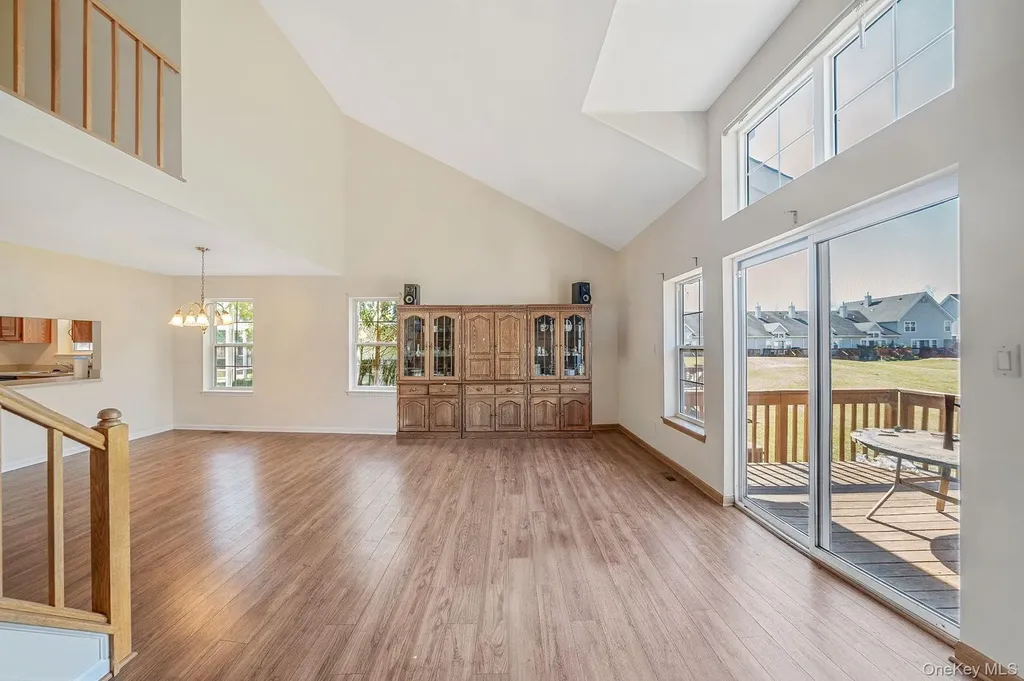 22 Fairlawn Drive Central Islip NY 11722