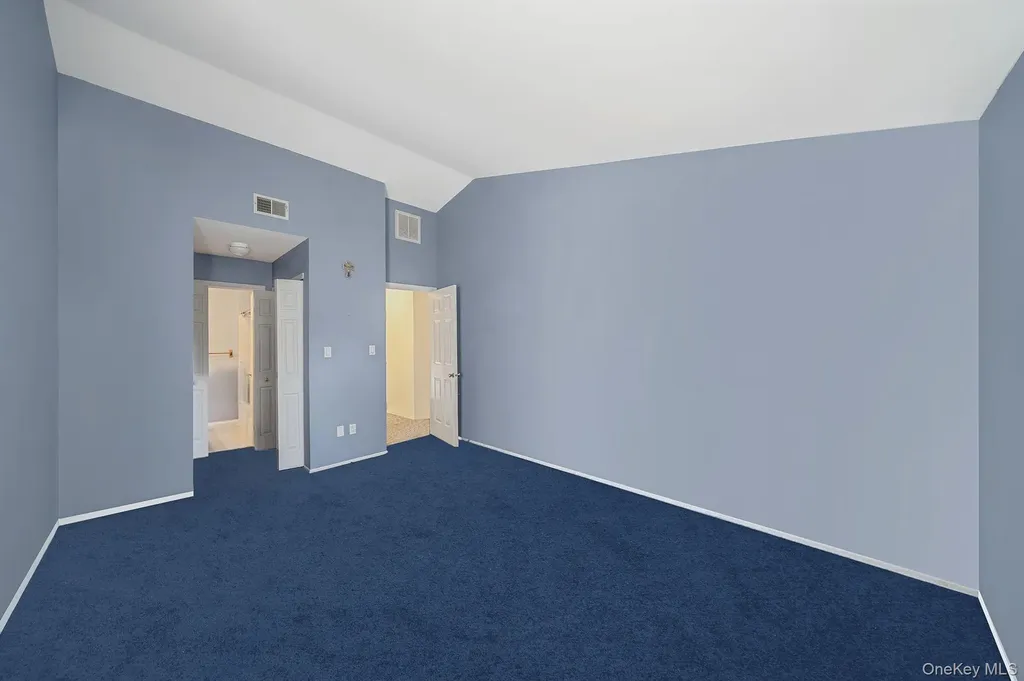 22 Fairlawn Drive Central Islip NY 11722