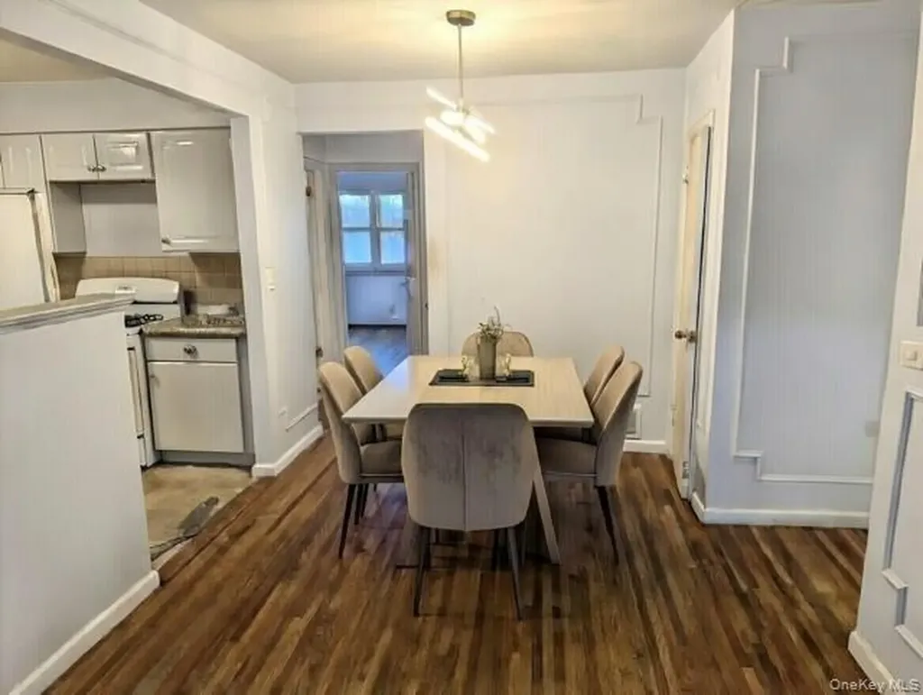 2832 Harding Avenue Bronx NY 10465