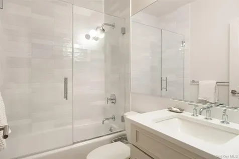 39 1st Street Pelham NY 10803