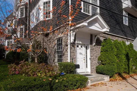 39 1st Street Pelham NY 10803