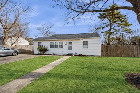 603 Doane Avenue Bellport NY 11713