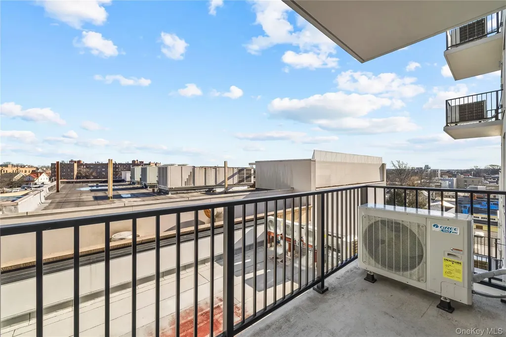 150-02 Northern Boulevard Flushing NY 11354