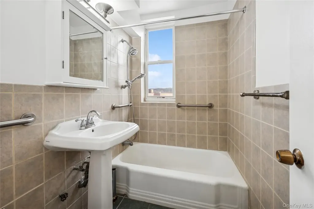 5730 Mosholu Avenue Bronx NY 10471