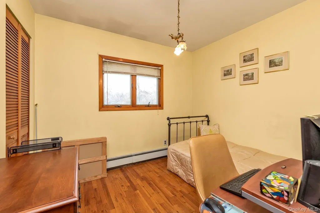 1521 Pine Acres Boulevard Bay Shore NY 11706