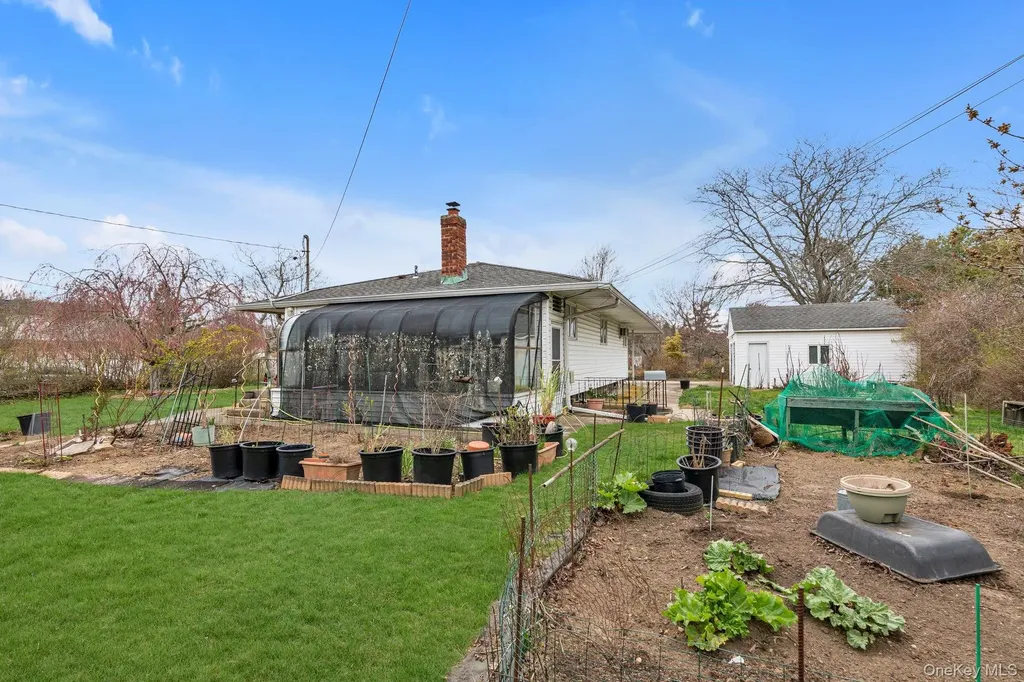 1521 Pine Acres Boulevard Bay Shore NY 11706