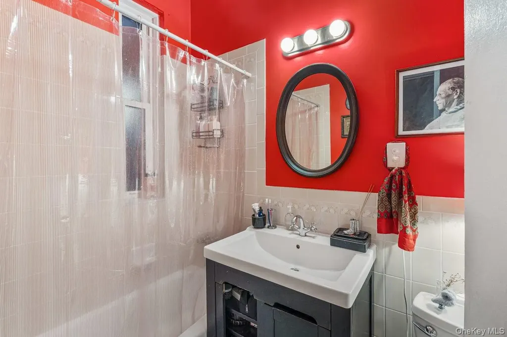 62 Sutton Street Brooklyn NY 11222