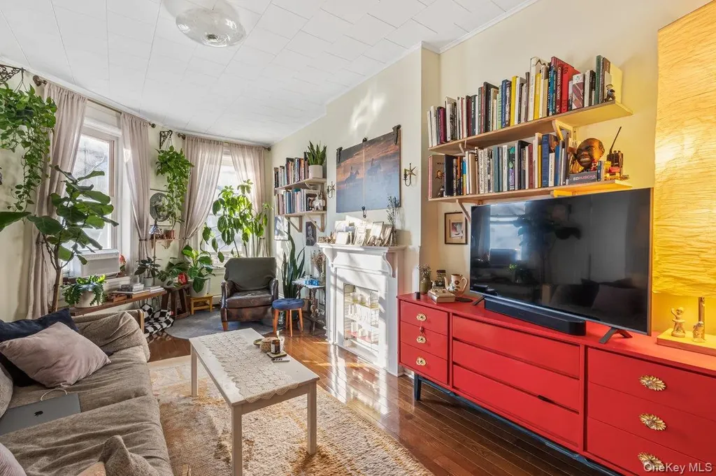 62 Sutton Street Brooklyn NY 11222