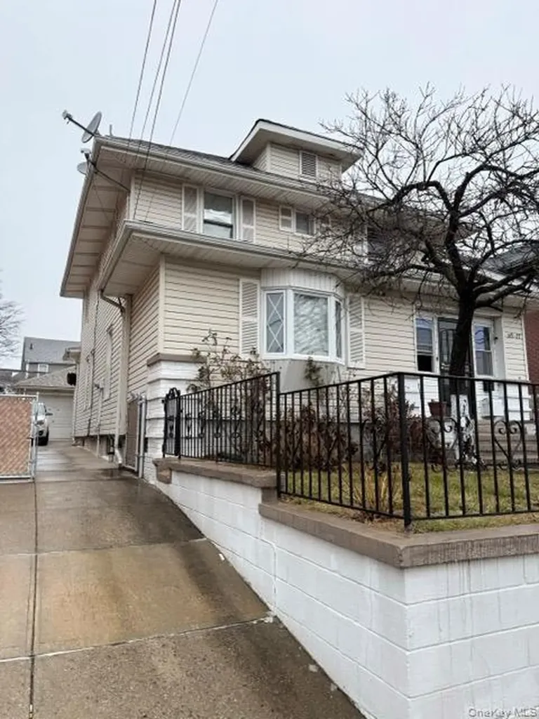 149-27 45th Avenue Flushing NY 11355