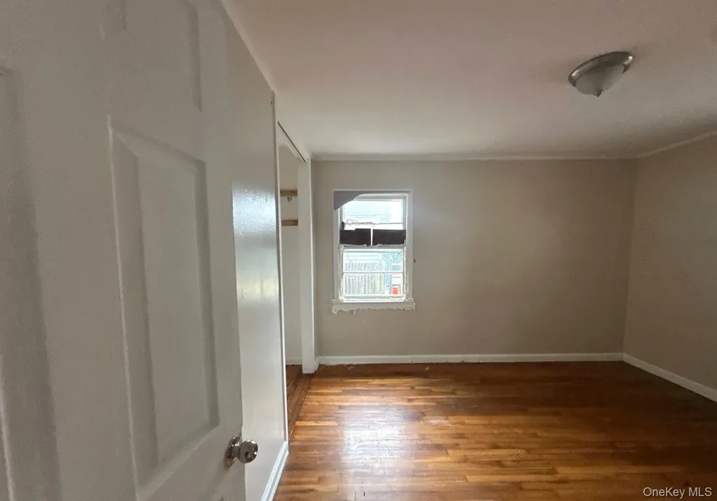 104 Weeks Road North Babylon NY 11703