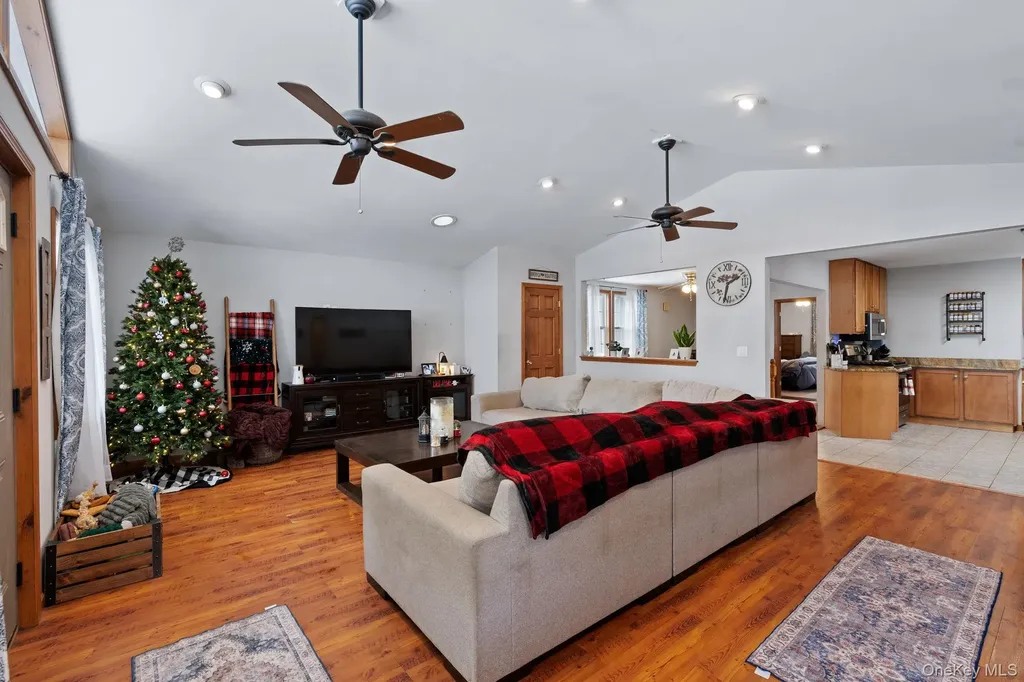 106 John Street Maybrook NY 12543