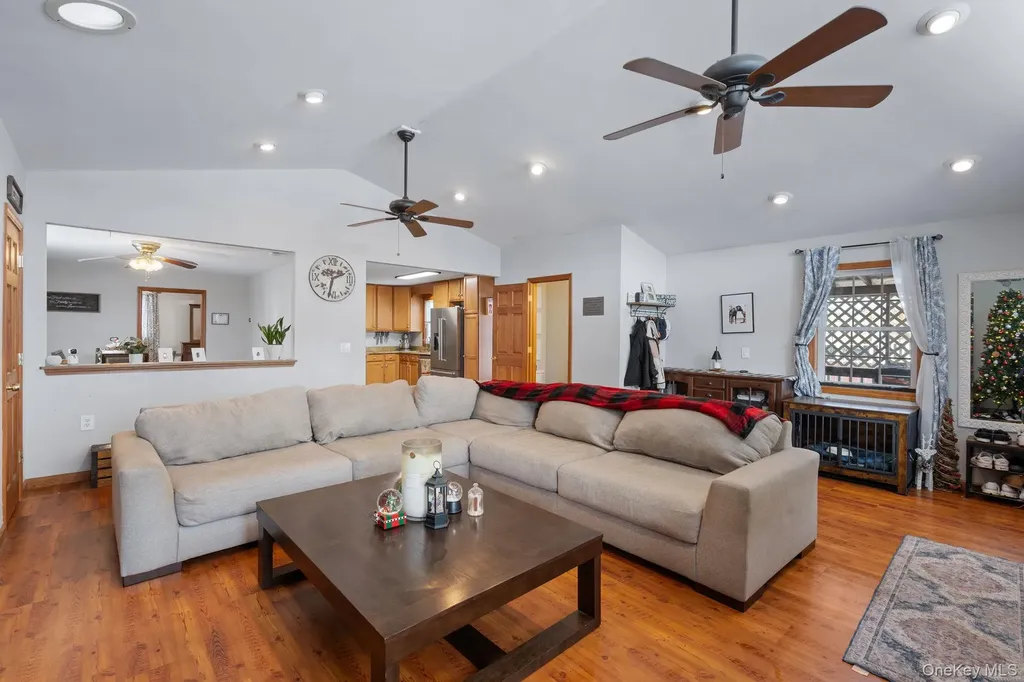 106 John Street Maybrook NY 12543