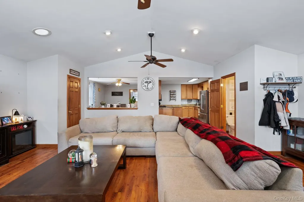 106 John Street Maybrook NY 12543