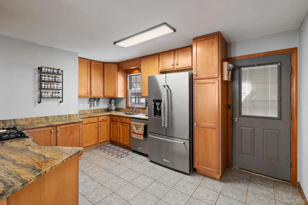 106 John Street Maybrook NY 12543