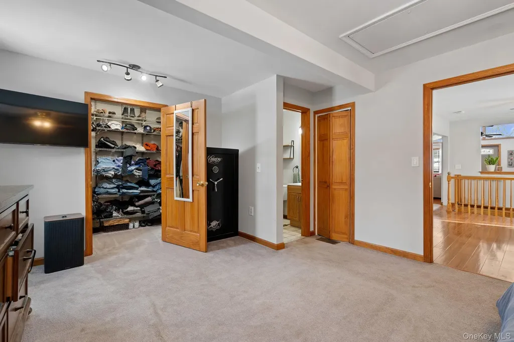 106 John Street Maybrook NY 12543
