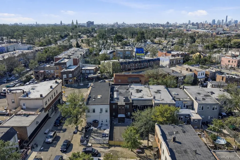 6089 54th Street Maspeth NY 11378