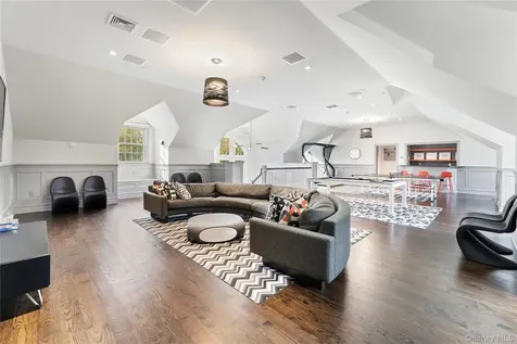 8 Richbell Road Scarsdale NY 10583