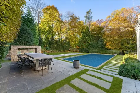 8 Richbell Road Scarsdale NY 10583