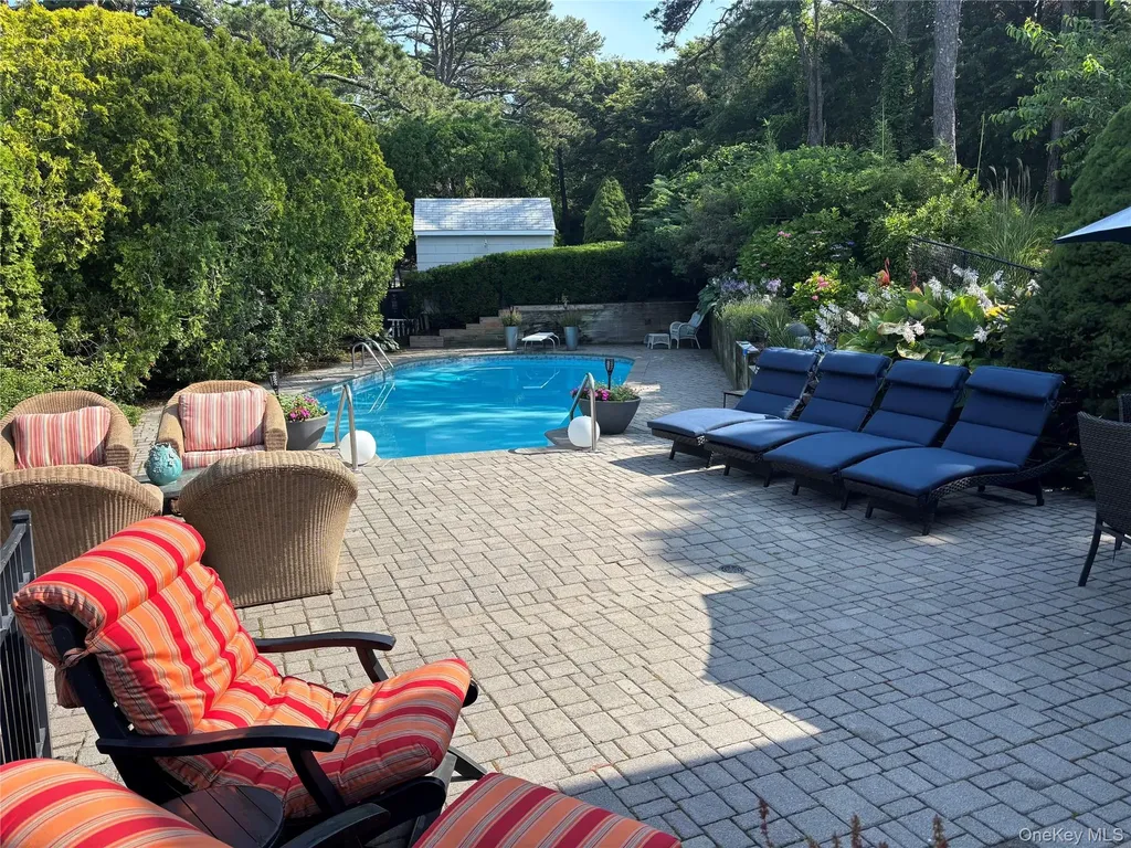 2 W Hillover Road Hampton Bays NY 11946